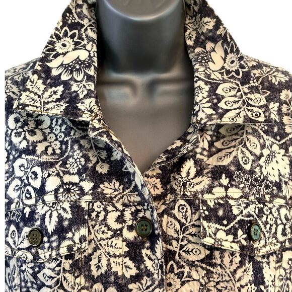 Rebecca Malone Floral Denim Blue & White Button Woman’s Blouse Shirt L Excellent - Picture 5 of 11